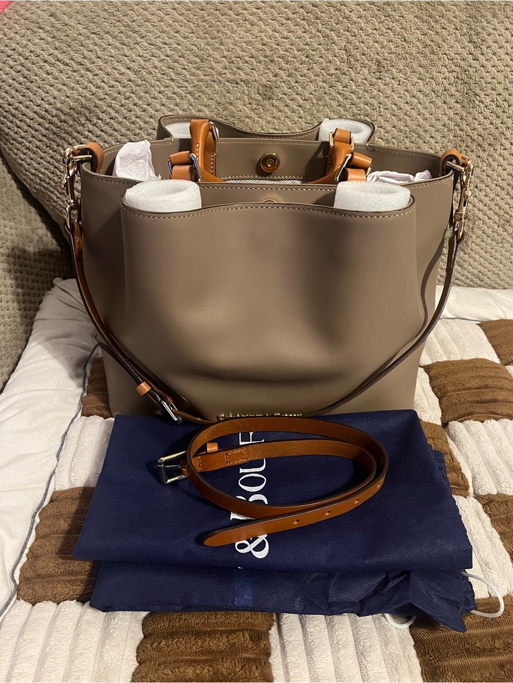 Dooney and Bourke Taupe Barlow in Smooth Leather Like New!